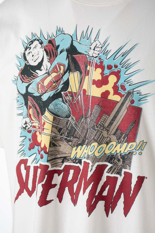 Card slide image -  PIJAMA DE SUPERMAN DE PANTALÓN CORTO GRIS Y ROJO PARA HOMBRE