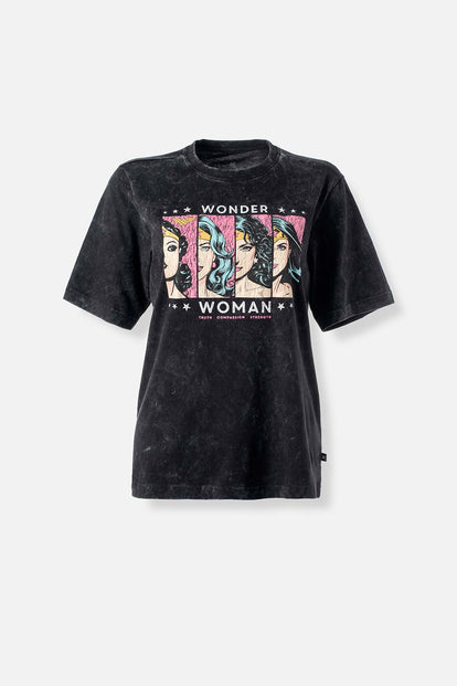  POLERA DE WONDER WOMAN REGULAR FIT PARA MUJER
