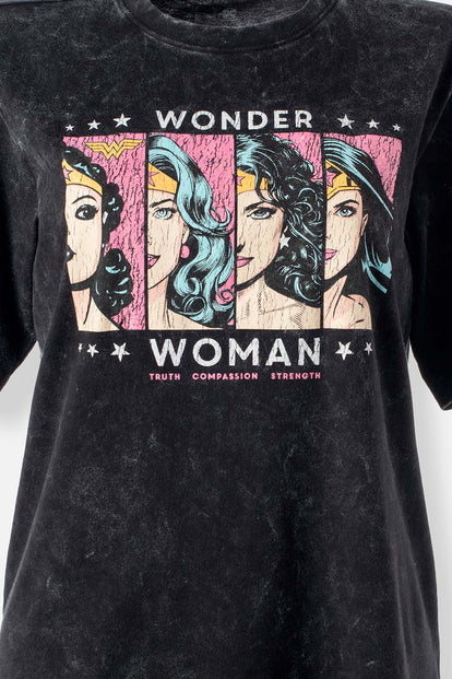  POLERA DE WONDER WOMAN REGULAR FIT PARA MUJER