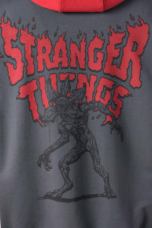 Card slide image -  POLERON DE STRANGER THINGS CON CAPUCHA PARA HOMBRE