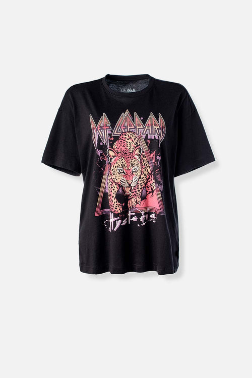 Card slide image -  POLERA DE DEF LEPPARD RELAX FIT PARA MUJER