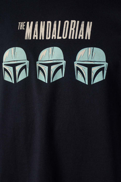  PIJAMA DE MANDALORIAN CON PANTALON Y BUZO LARGO PARA HOMBRE