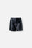 SHORT DE MOVIES NEGRO TIPO CUERO PARA MUJER