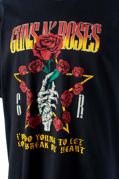  POLERA DE GUNS AND ROSES REGULAR FIT PARA HOMBRE