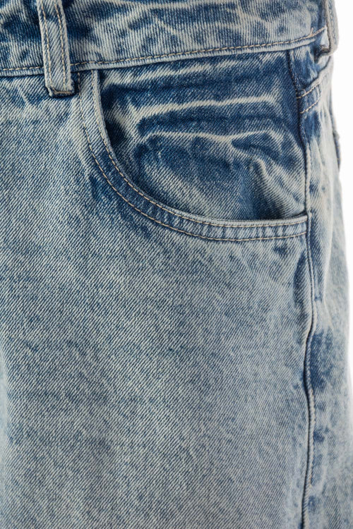 Card slide image -  SHORT DE MOVIES EN DENIM PARA MUJER